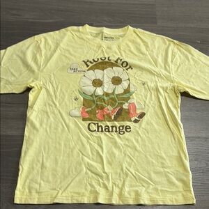 Aeropostale Yellow Graphic Tee - Short Sleeve NWOT